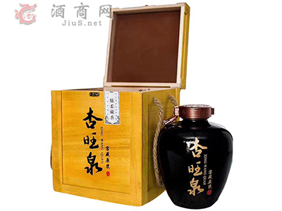 杏旺泉酒窖藏酒值得信赖的好�?1.jpg 杏旺泉酒窖藏酒值得信赖的好�?1.jpg
