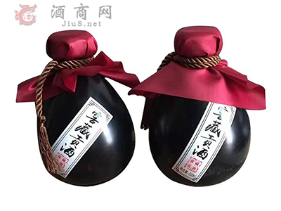 古家百年酒业提醒您代理酒水需要注意的问题有哪些呢�?.jpg 古家百年酒业提醒您代理酒水需要注意的问题有哪些呢�?.jpg